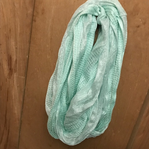 SOLD!!!!!      Infinity Scarf - Picture 2 of 4